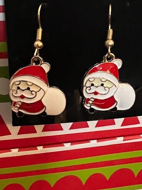 Christmas Earrings Goldtone Dangle Santa