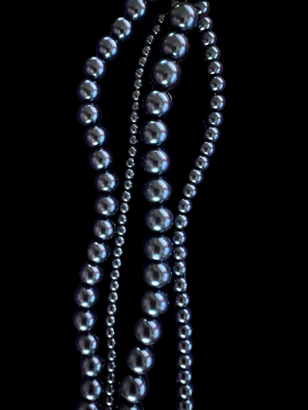 Bead Landing 4-7 in/ Navy Blue Glass Pearls 4 Strands