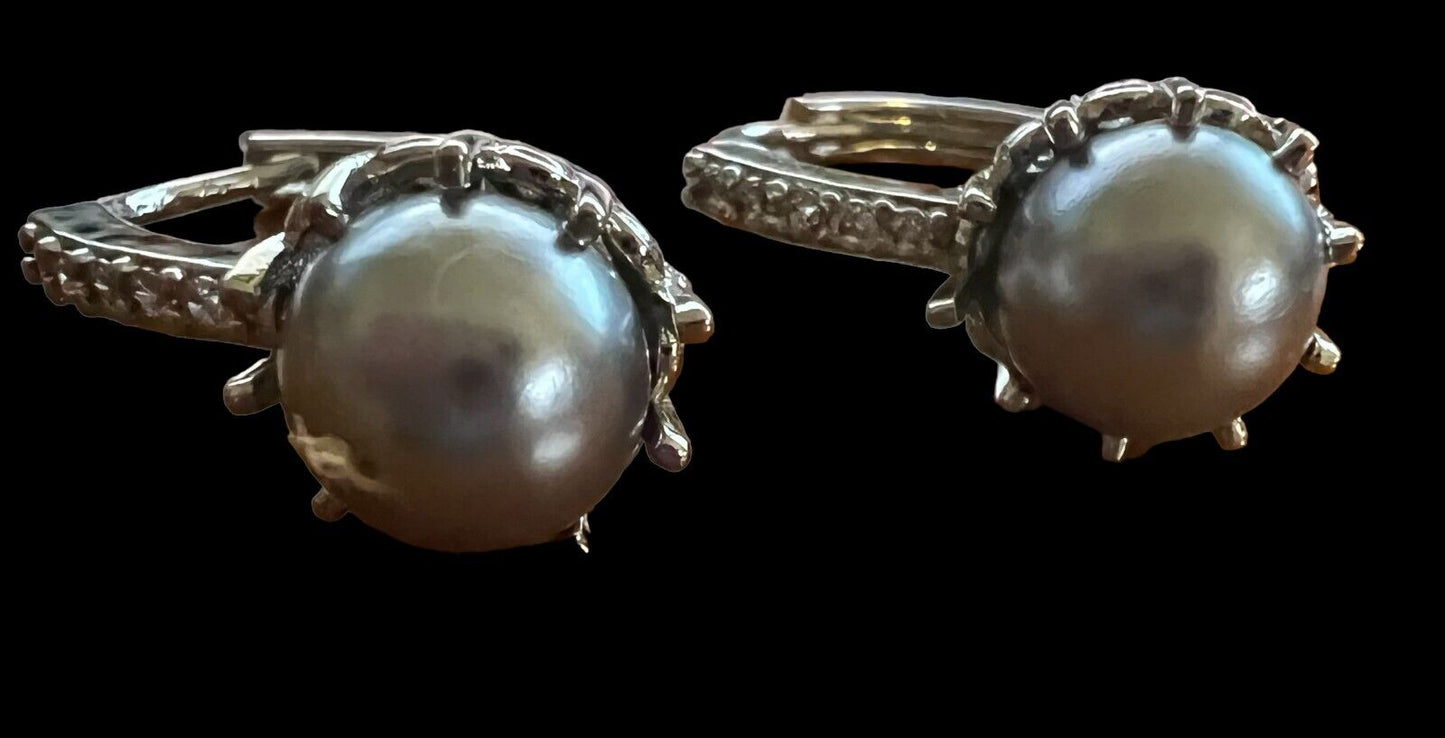 Fashion Jewelry Silvertone Gray Faux Pearl Necklace w/Earrings