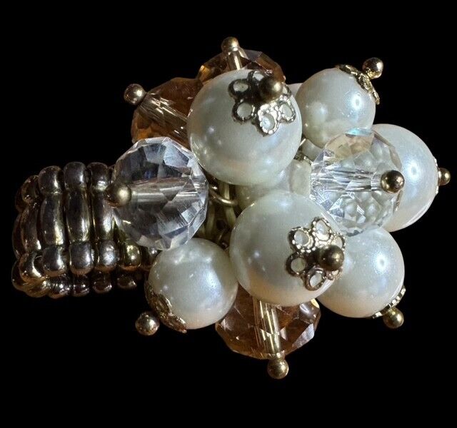 Vintage Crazy Fun Stretchable Faux Pearl Ring!