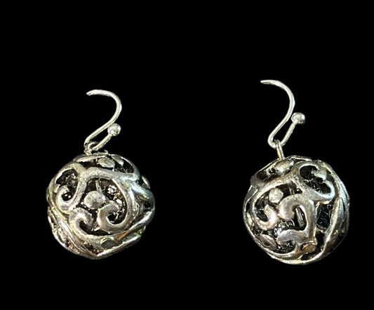 Vintage Filigree Ball Silvertone Earrings