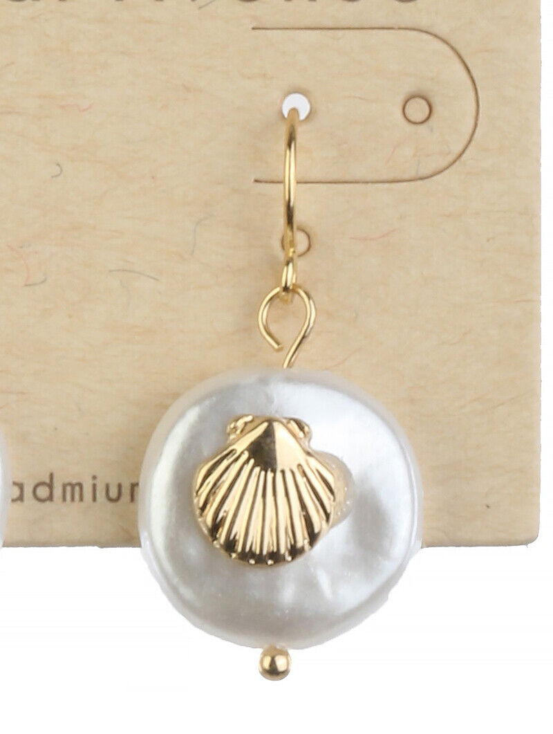 Fashion Jewelry Pearl/Sea Shell Earring 1 ½’ Drop