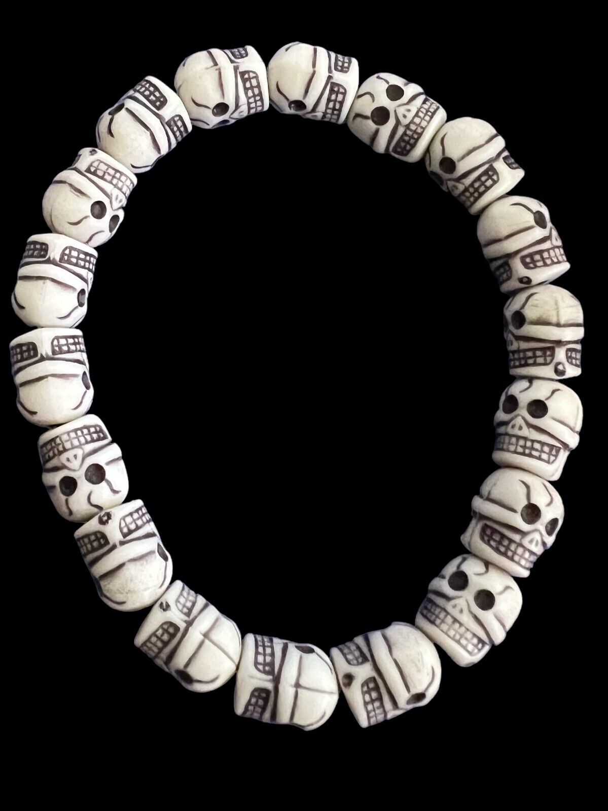 Halloween Skull Stretch Bracelet White & Black