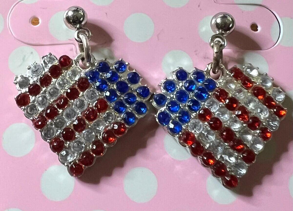 Vintage US Flag Red White Blue Heart Earrings